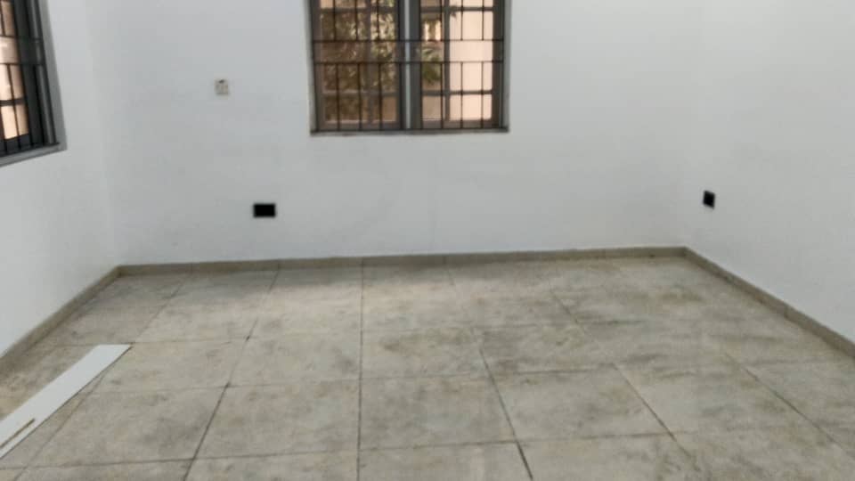 2 BEDROOM APARTMENT TO LET ON GROUND FLOOR