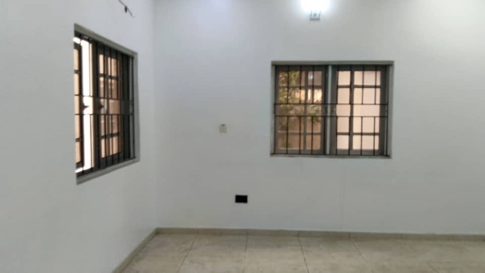 2 BEDROOM APARTMENT TO LET ON GROUND FLOOR