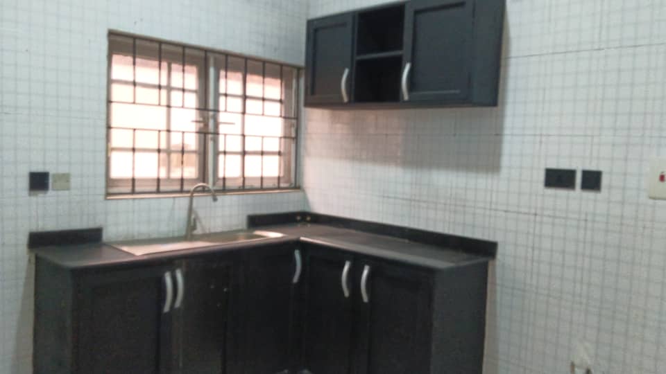 2 BEDROOM APARTMENT TO LET ON GROUND FLOOR