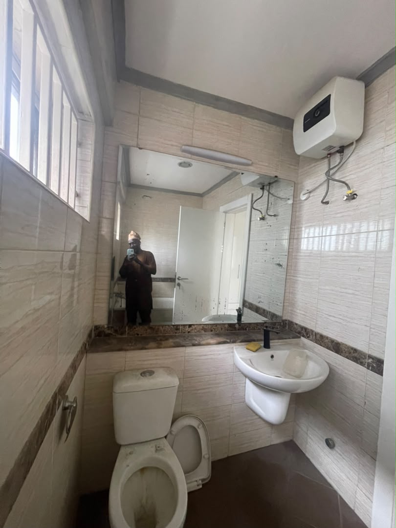 4 Bedroom Terrace Houses on 2 floors with BQ