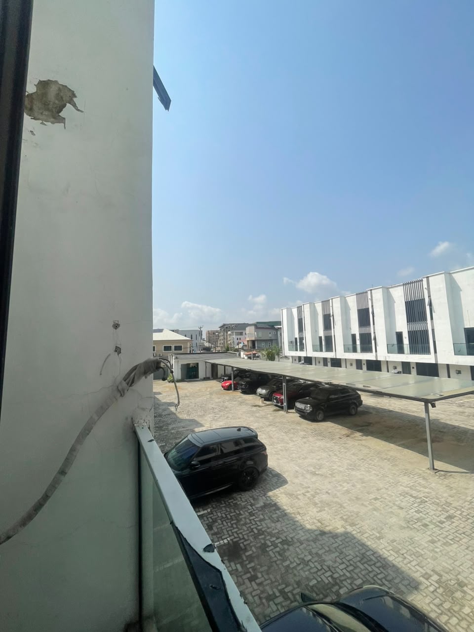 4 BEDROOM TERRACE HOUSES WITH BQ