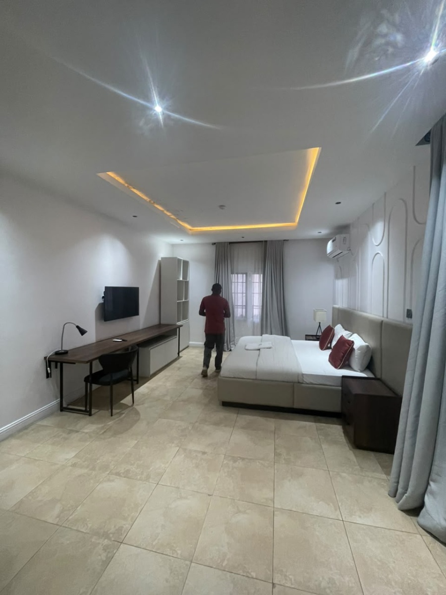 2 And 3 BEDROOM APARTMENTS