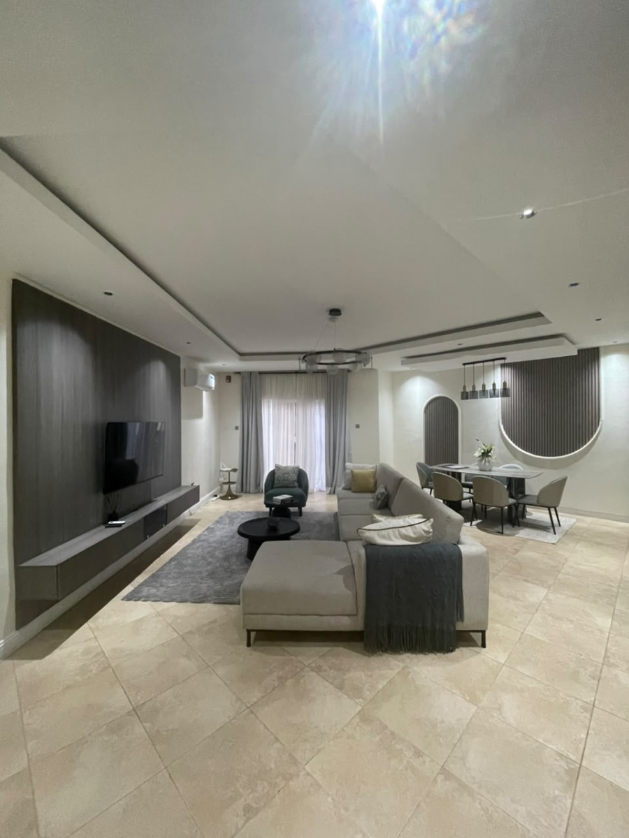 2 And 3 BEDROOM APARTMENTS