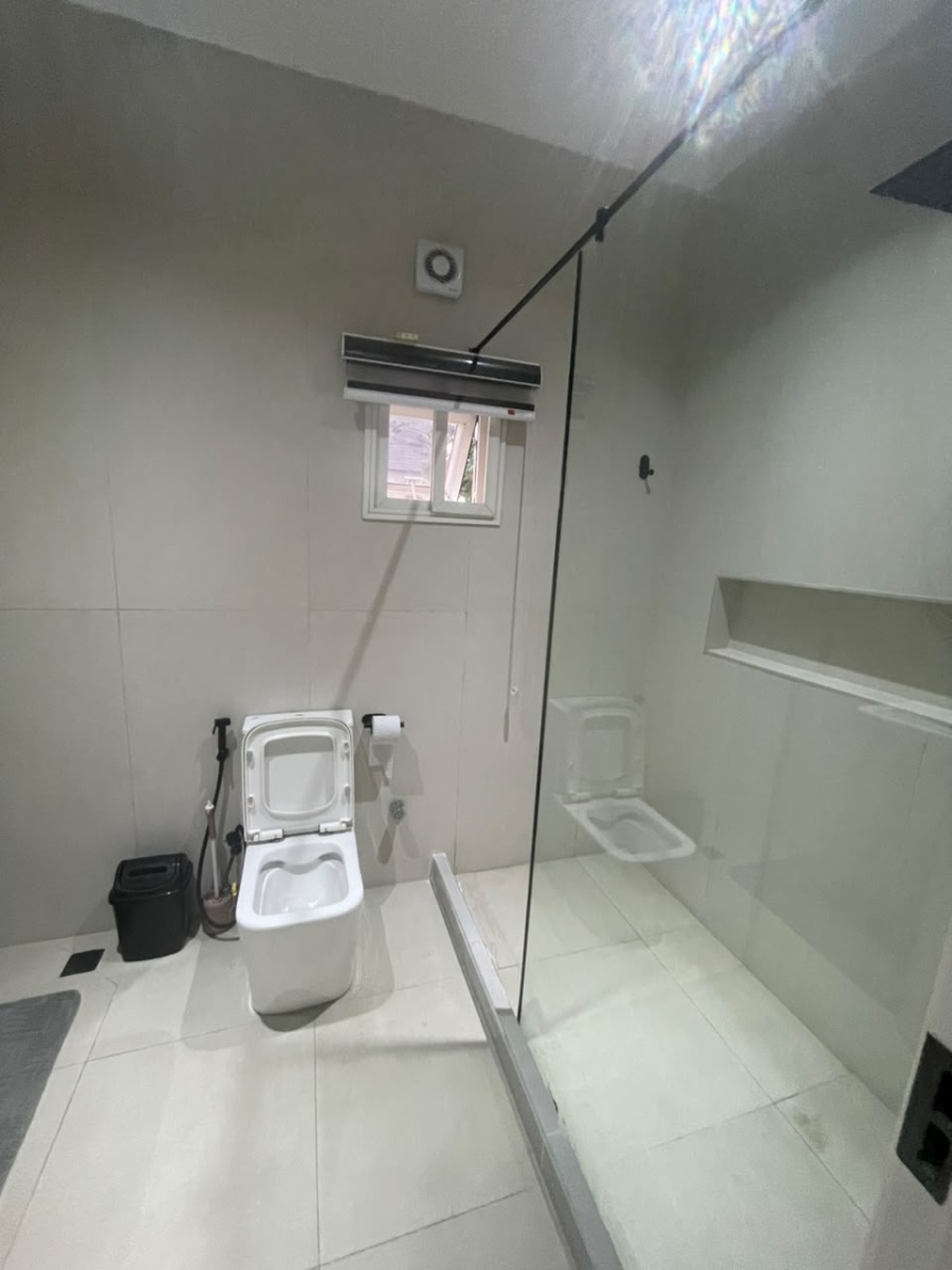 2 And 3 BEDROOM APARTMENTS