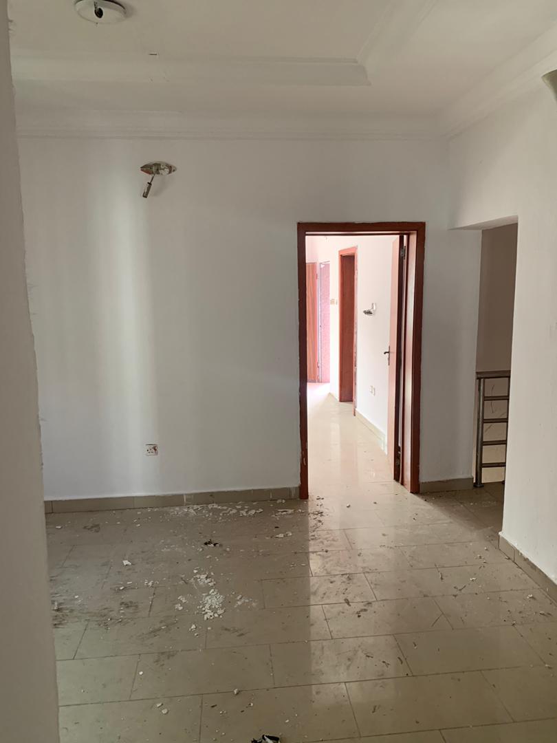 4 BEDROOM SEMI-DETACHED DUPLEX