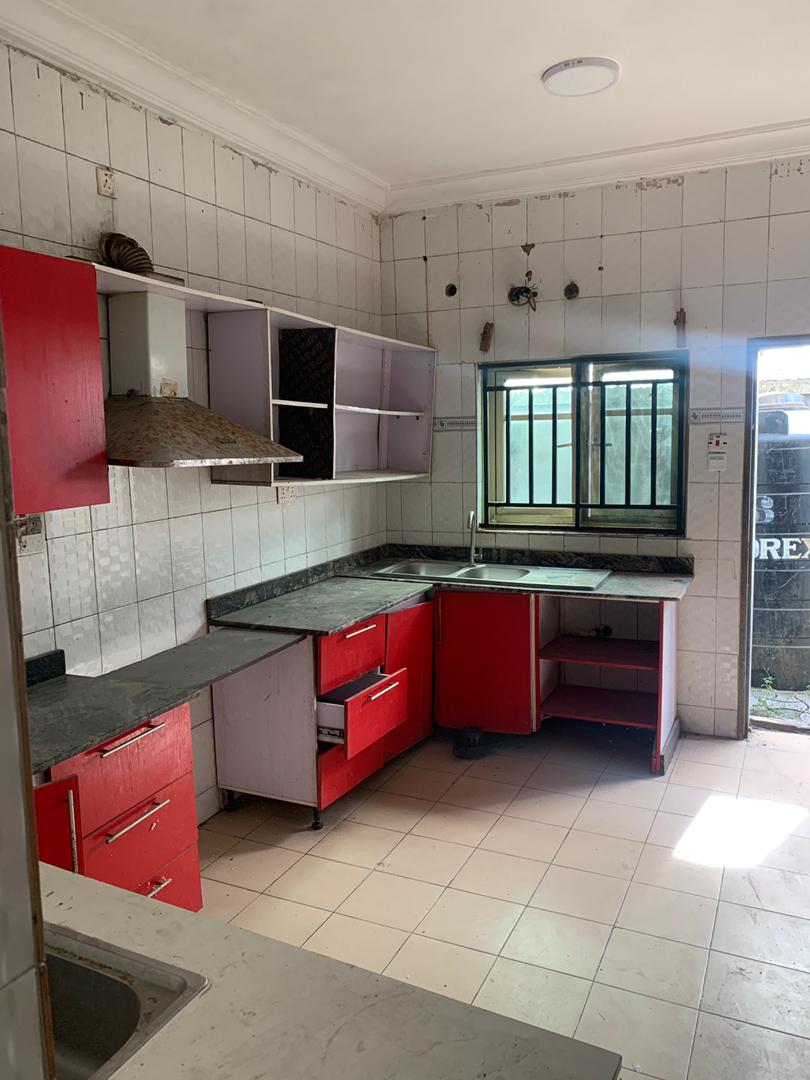 4 BEDROOM SEMI-DETACHED DUPLEX