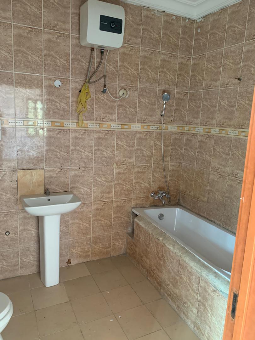 4 BEDROOM SEMI-DETACHED DUPLEX