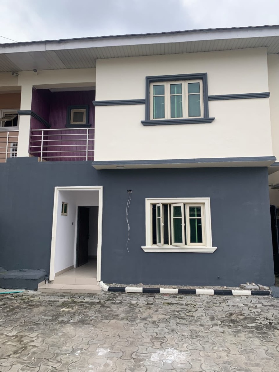 4 BEDROOM SEMI-DETACHED DUPLEX