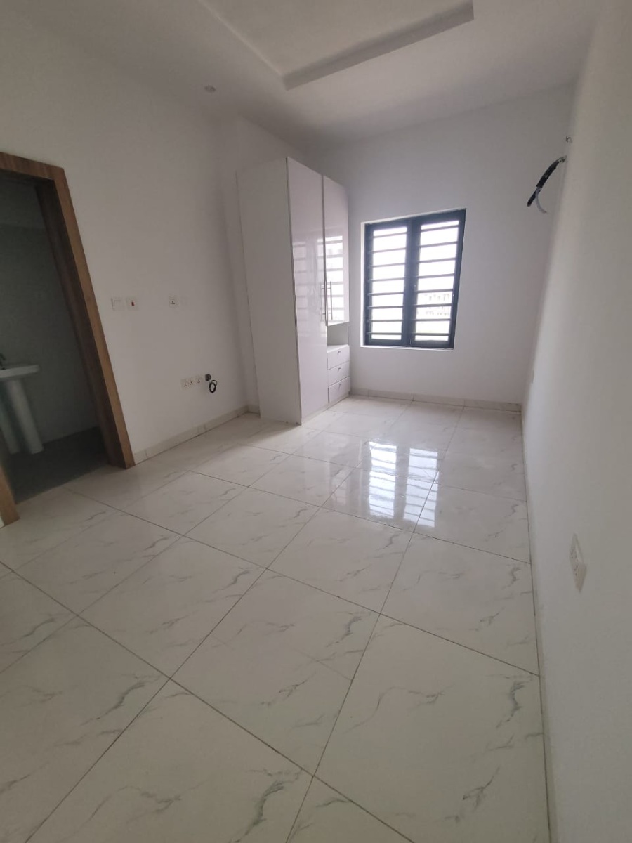2 Bedroom Apartment Lekki