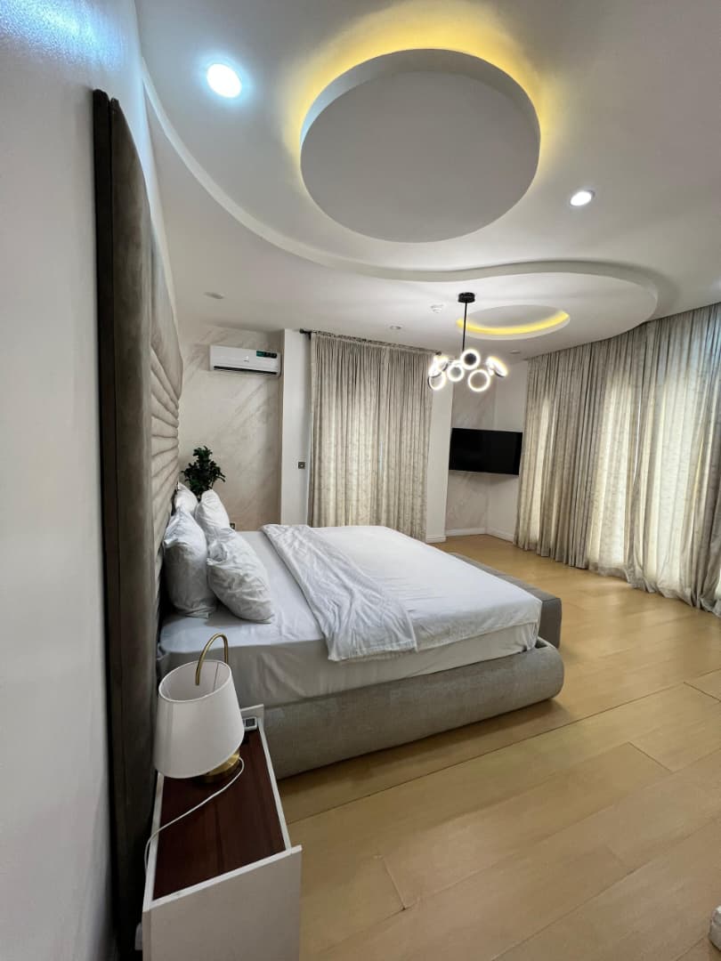 Spacious 2 Bedroom Apartment