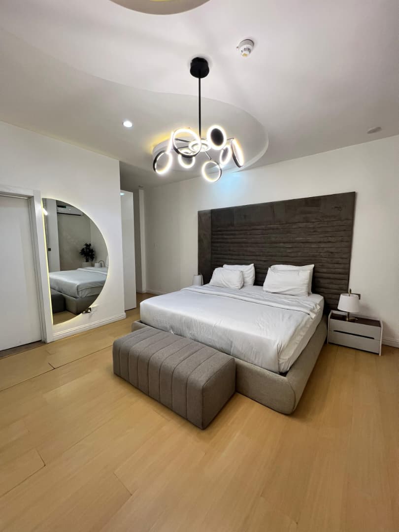 Spacious 2 Bedroom Apartment