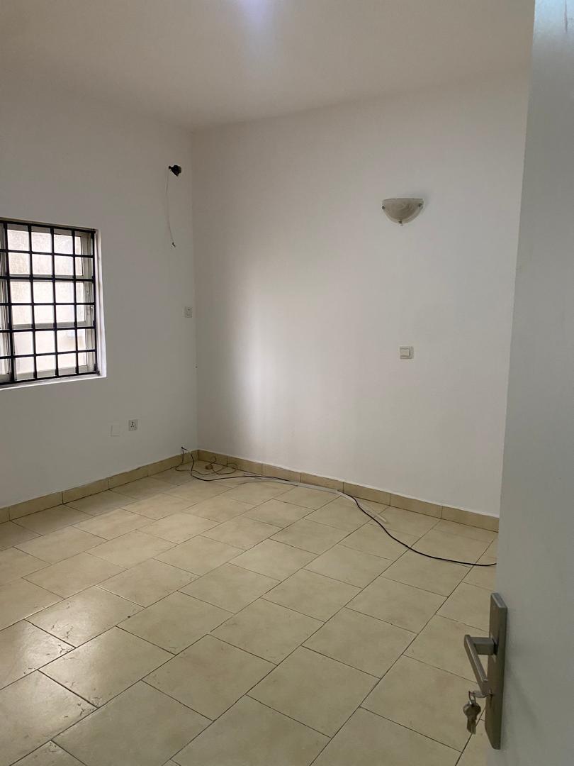 3 Bedroom Apartment with Service Quarters