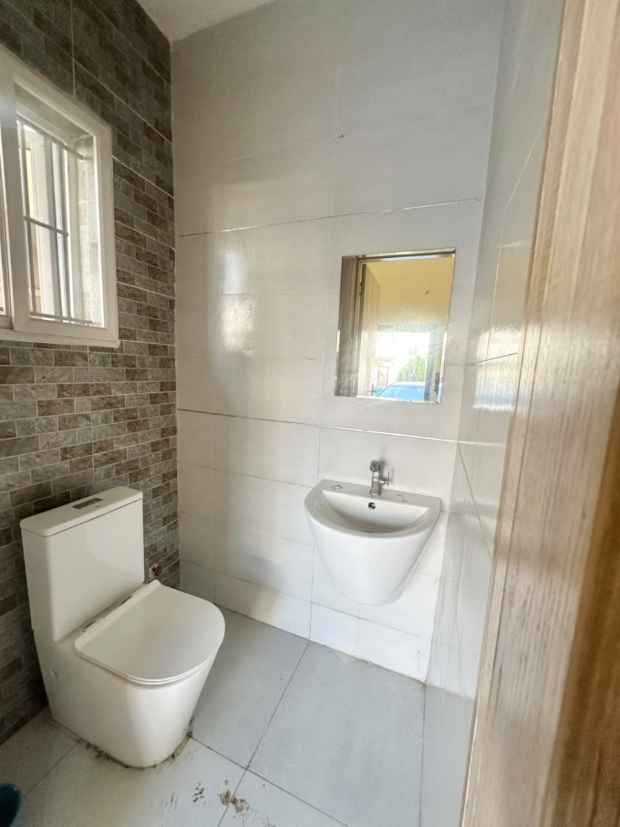 1 BEDROOM LUXURY MINI FLAT