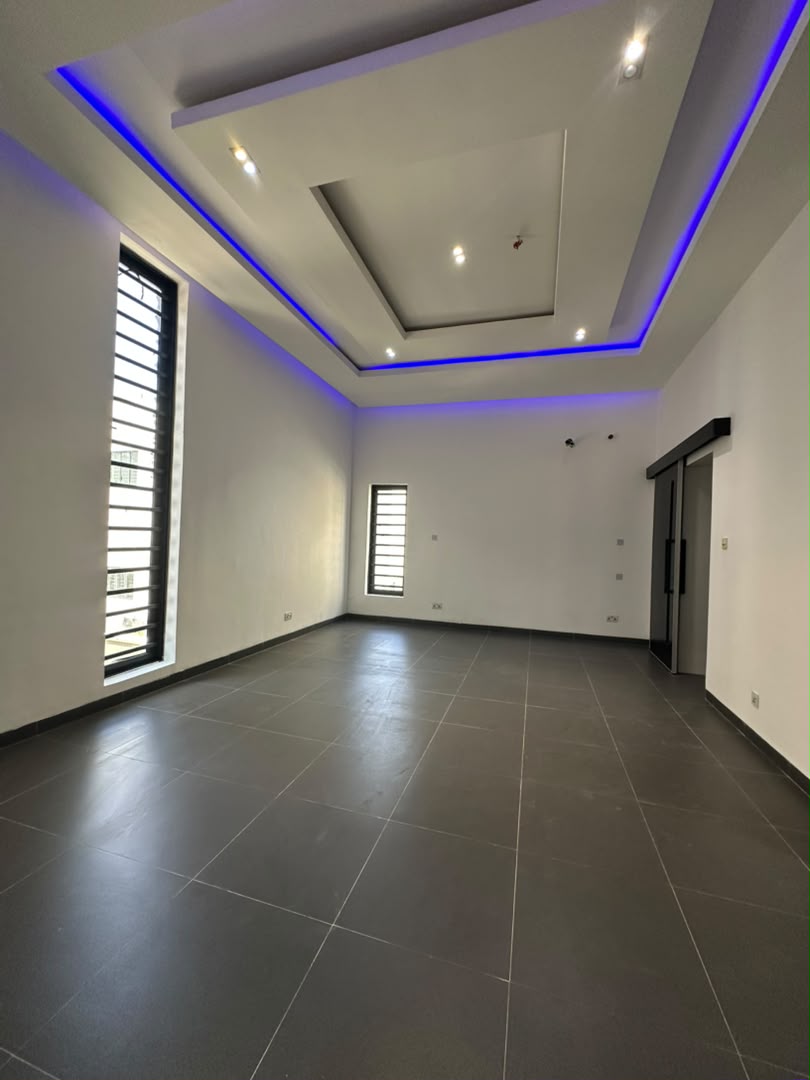 5 Bedroom Detached House with Elevator, Swimming Pool, BQ, Rooftop And Cinema.