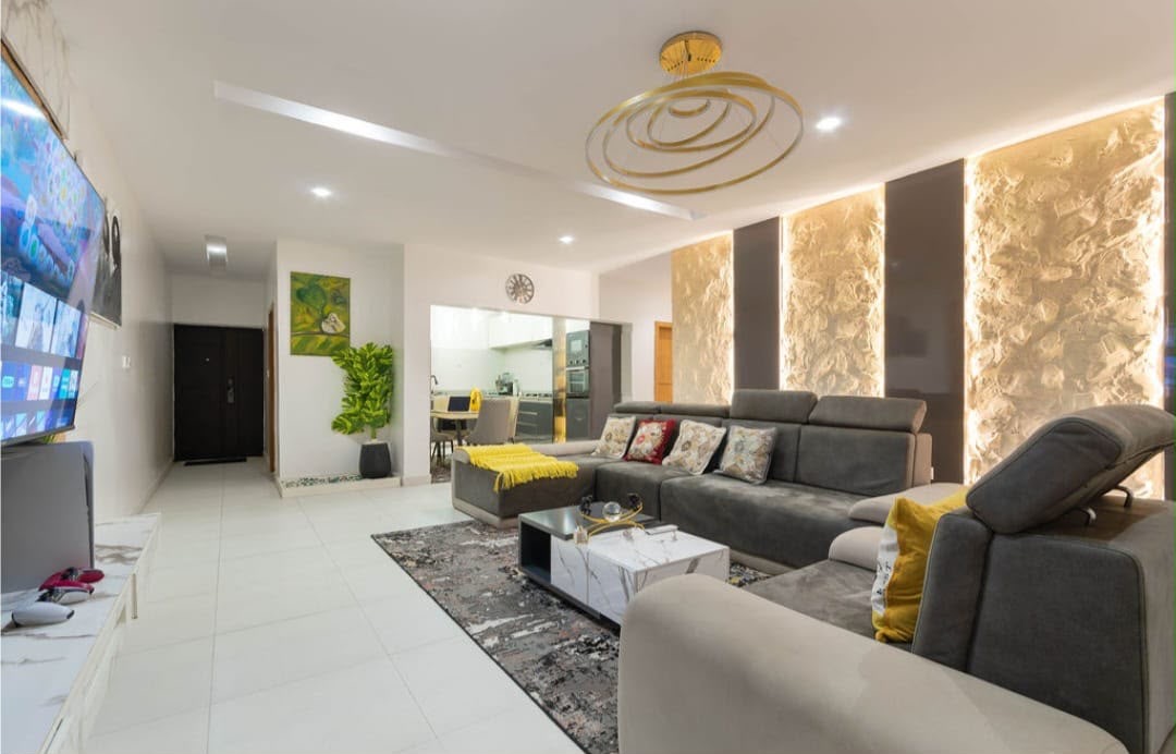 2 Bedroom Apartment in Lekki phase1 Admiralty way.