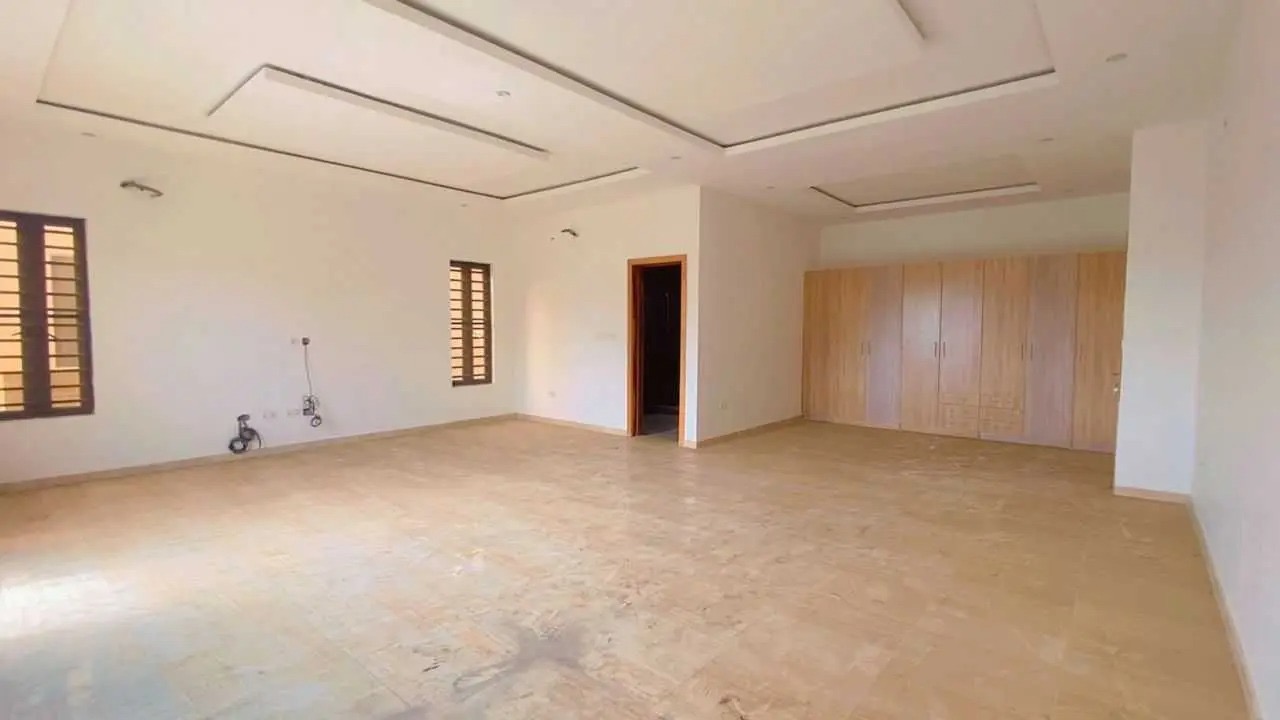 5 Bedroom Detached Home In Lekki