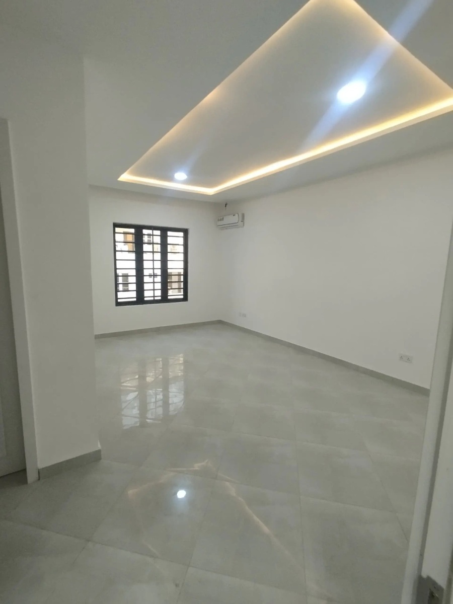 5 BEDROOM DETACHED DUPLEX PLUS BQ IN IKOTA LEKKI