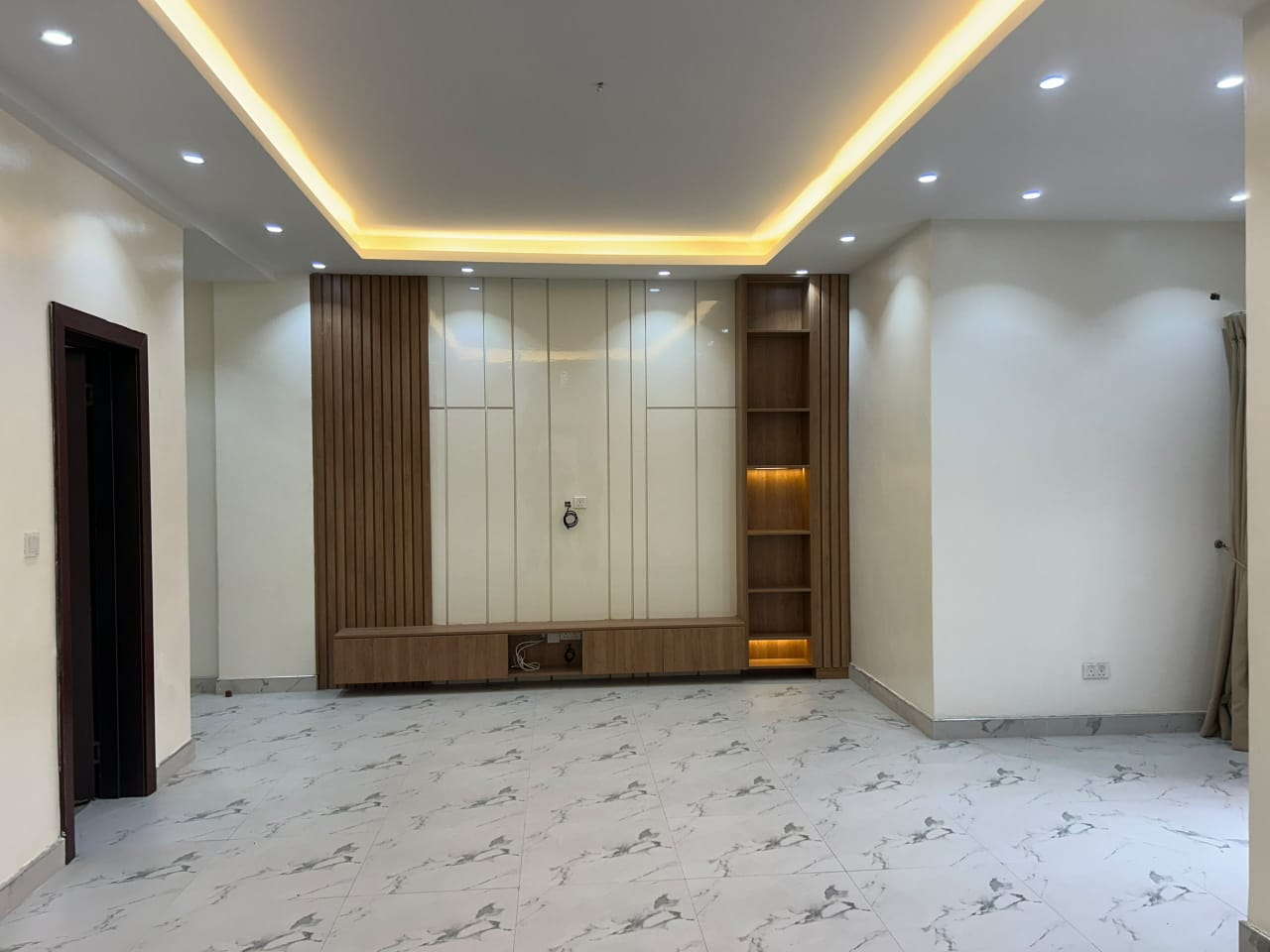 LUXURY 3 BEDROOM APARTMENT PLUS STUDIO BQ