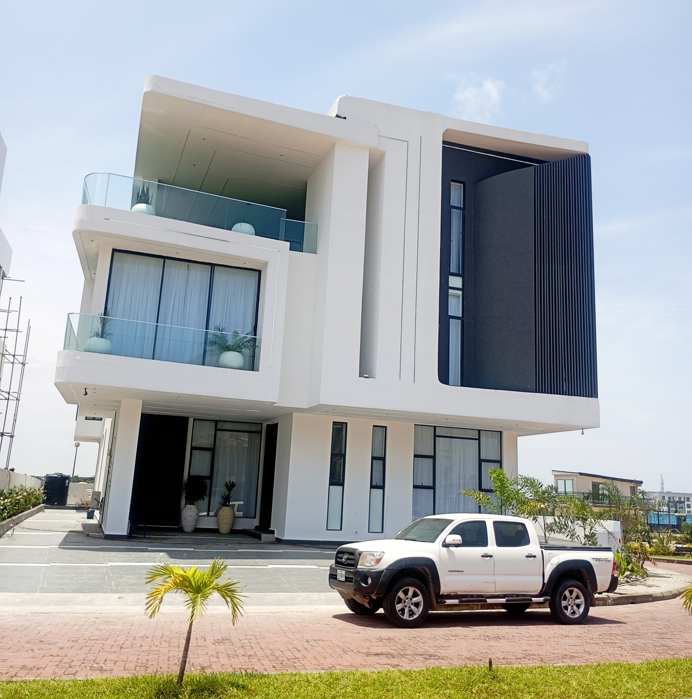 6 Bedroom Duplex in Lekki