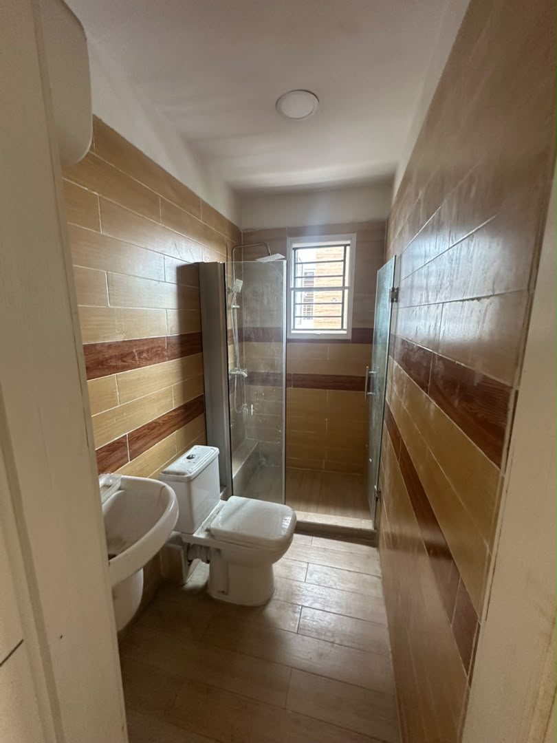 4 BEDROOM TERRACE TRIPLEX AND BQ