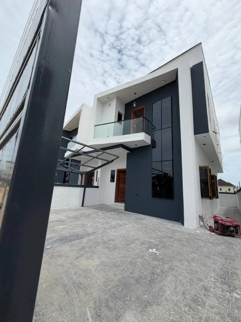 4 Bedroom Semi-Detached Duplex With BQ