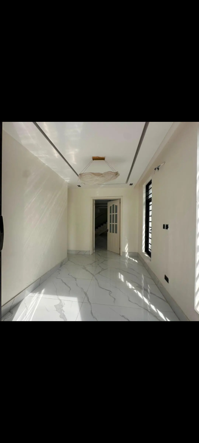Premium 5 Bedroom fully Detached Duplex with BQ- Lekki