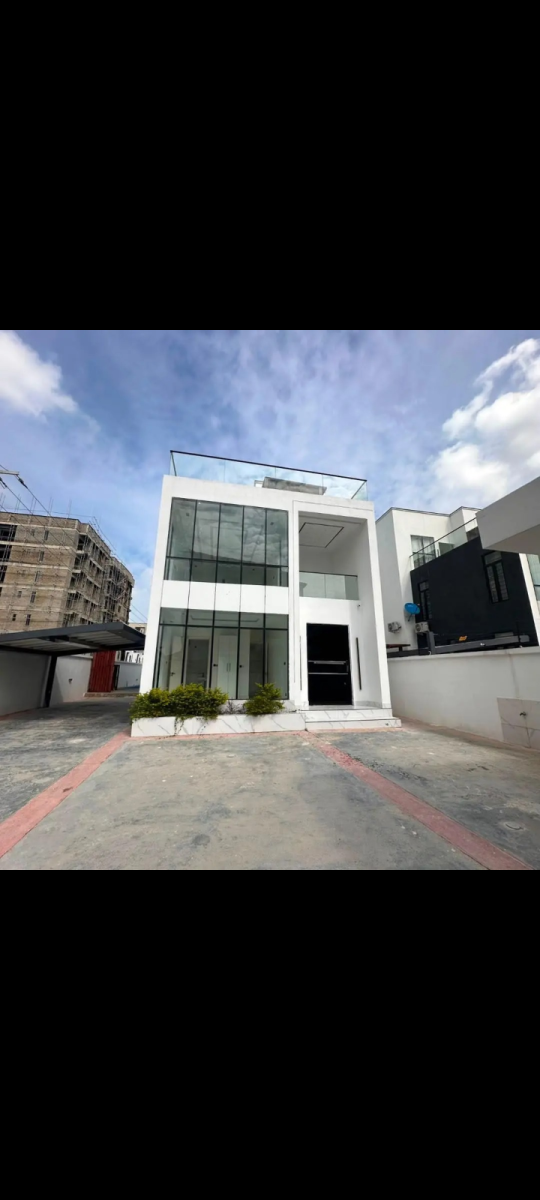Premium 5 Bedroom fully Detached Duplex with BQ- Lekki