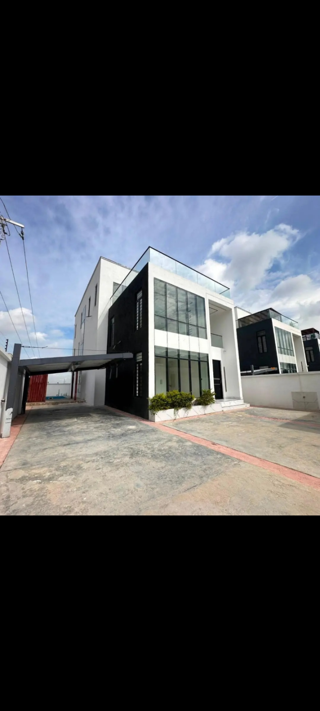 Premium 5 Bedroom fully Detached Duplex with BQ- Lekki