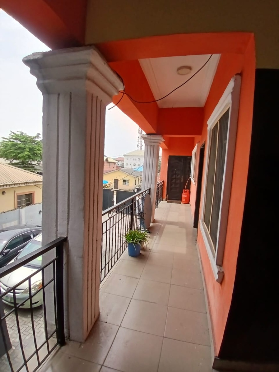 3 Bedroom Flat In Ologolo, Lekki