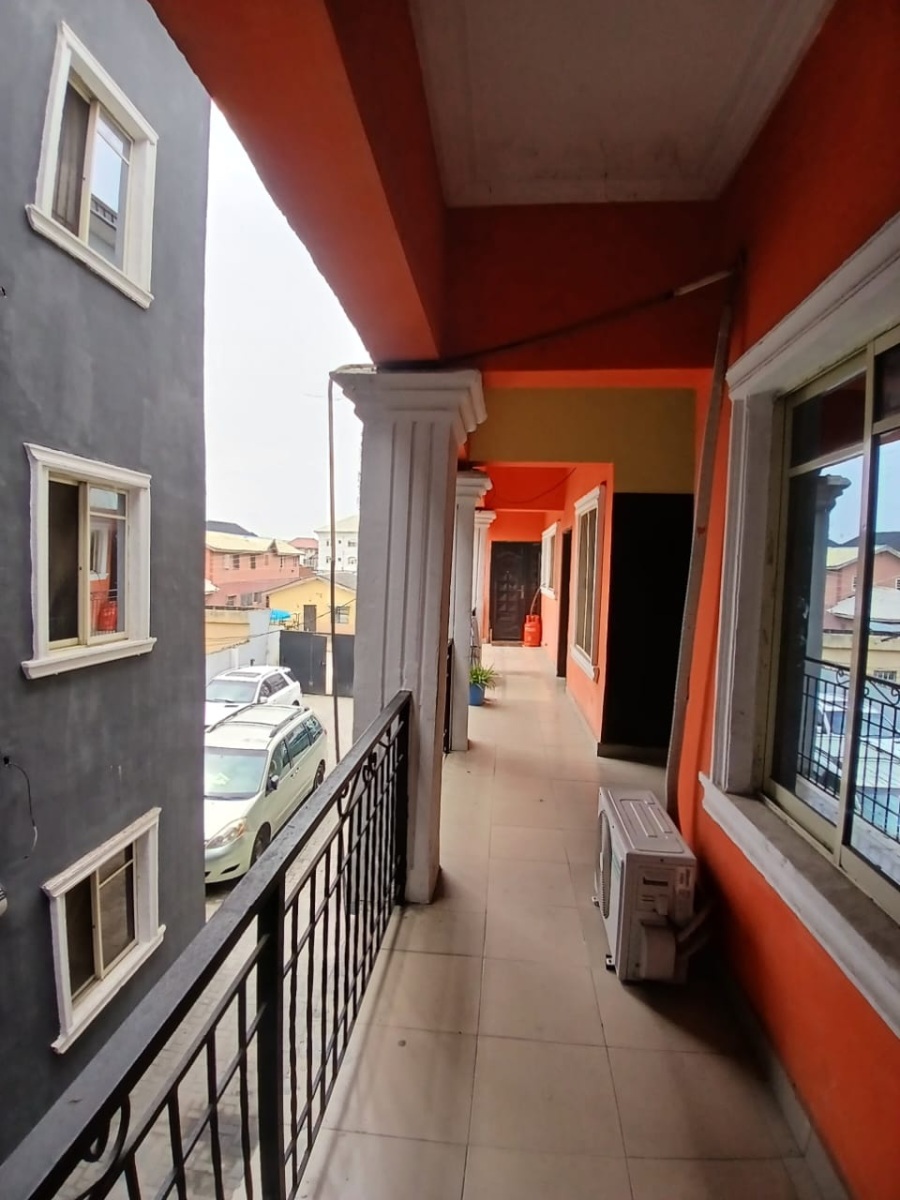 3 Bedroom Flat In Ologolo, Lekki