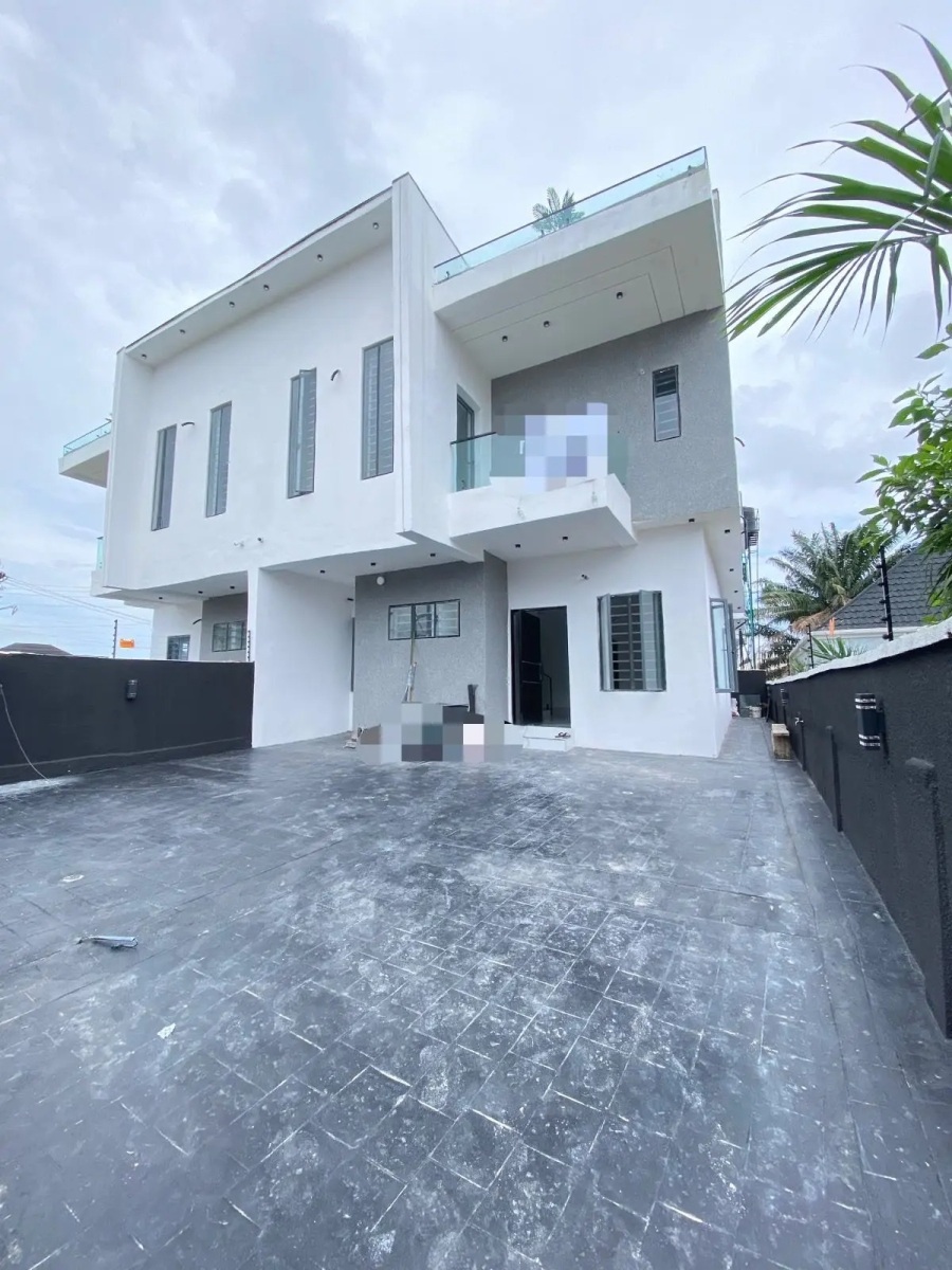 4 Bedroom Terrace Duplex with Swimming Pool And Fully Equipped Gym