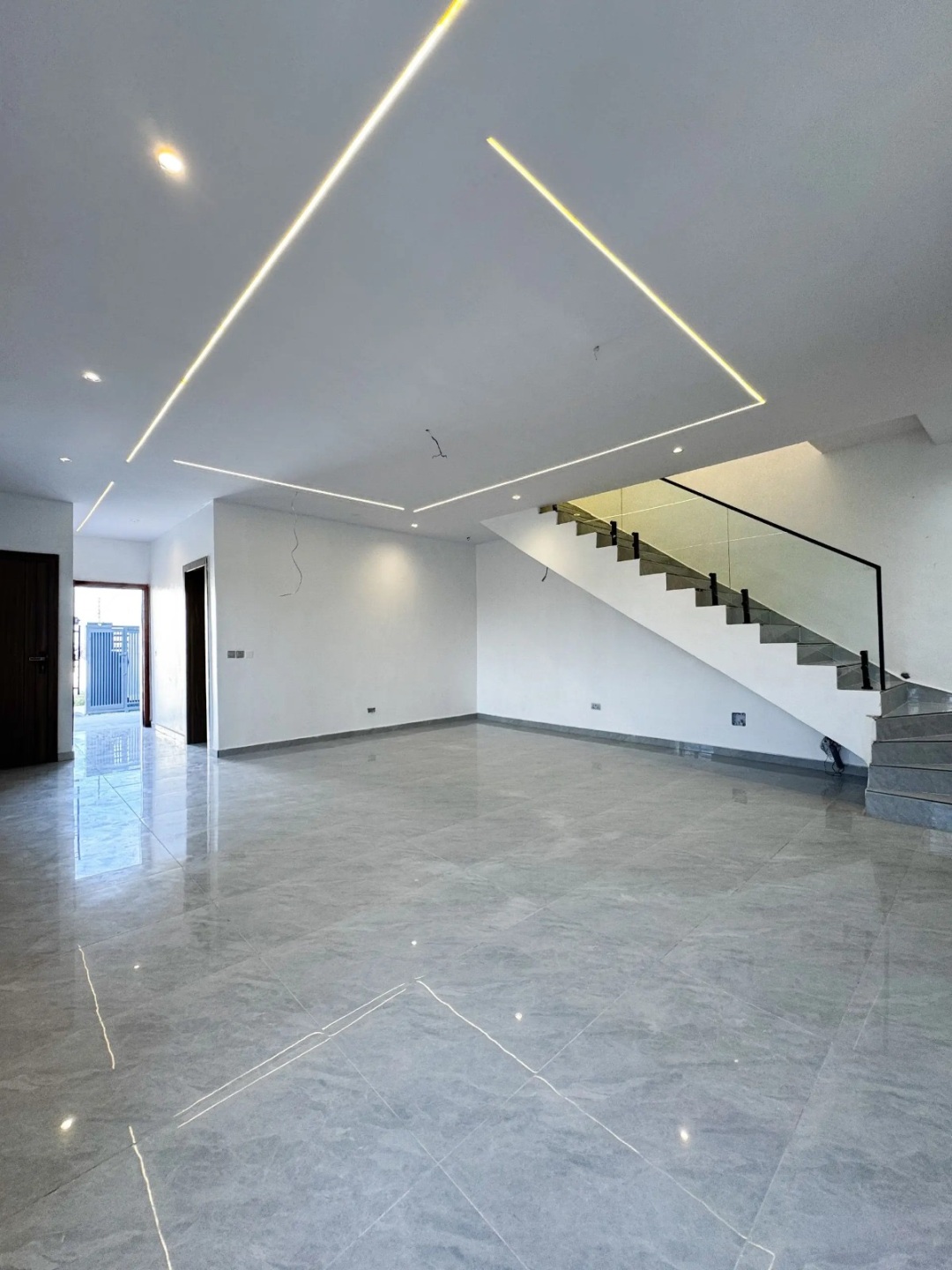 3 Bedroom Apartment In Ikoyi