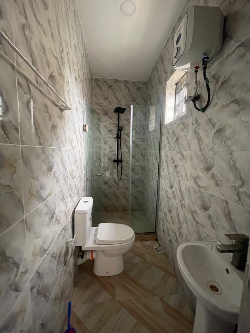 4 BEDROOM DETACHED BUNGALOW WITH BQ