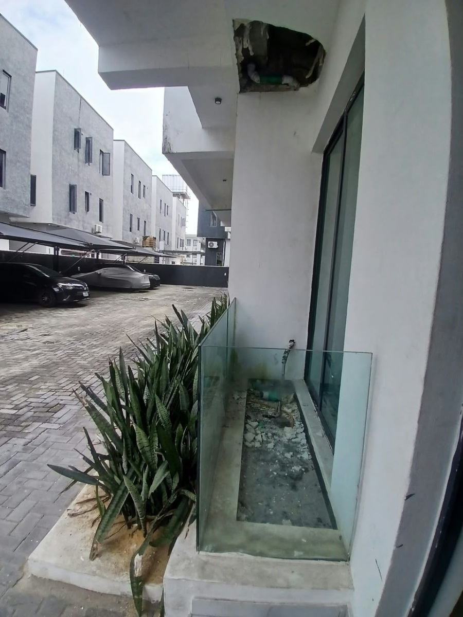 Serviced 2 Bedroom Flat for Sale in Ikate, Lekki