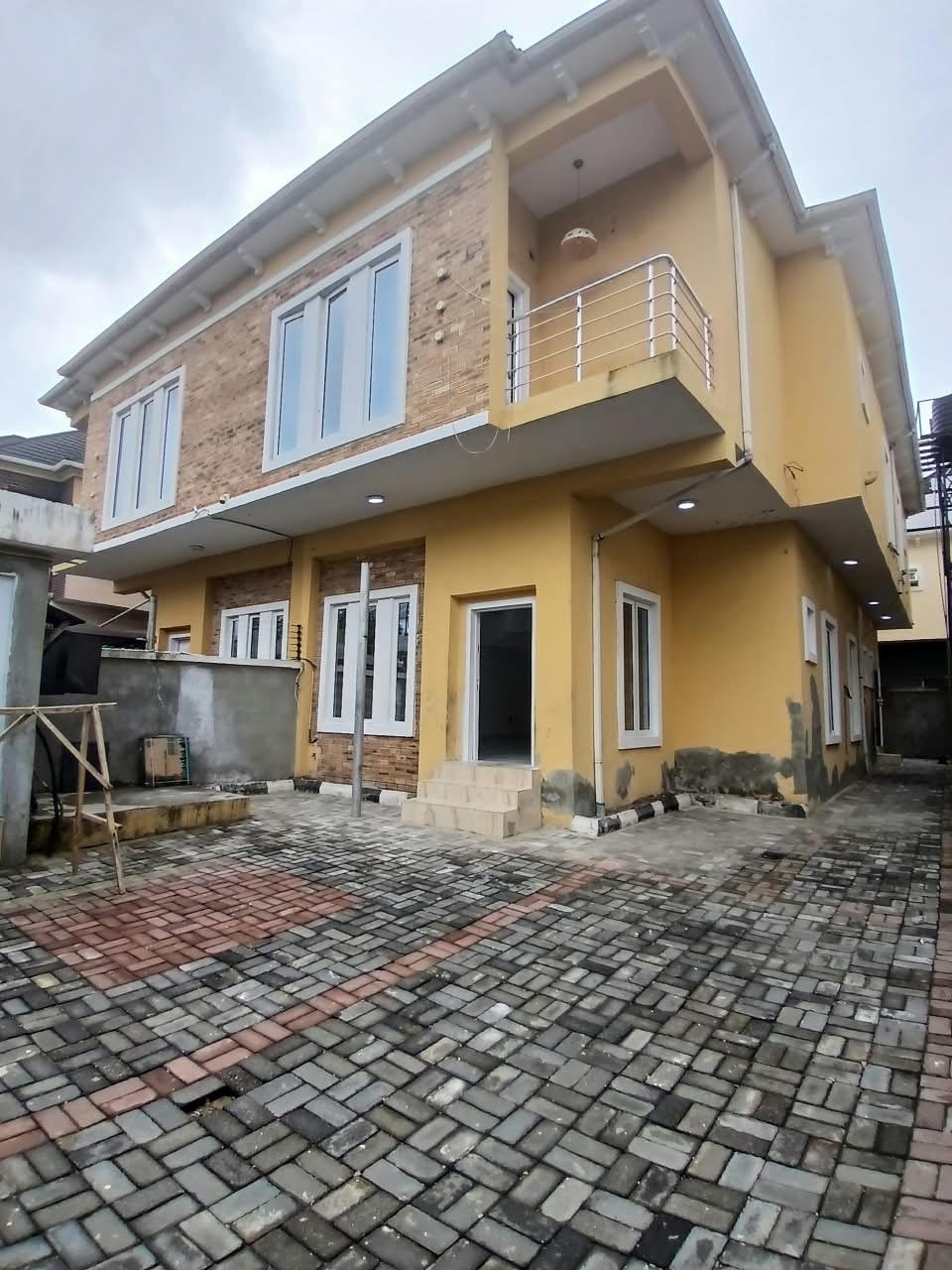 2 Bedroom Apartments inside U3 Estate, Lekki Right Side