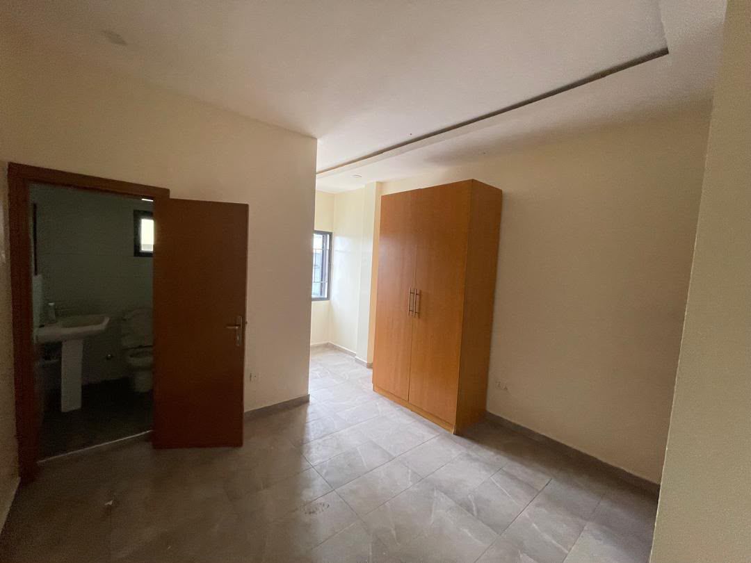 FOR RENT: SPACIOUS THREE BEDROOMS FLAT IN OGOMBO AJAH LAGOS