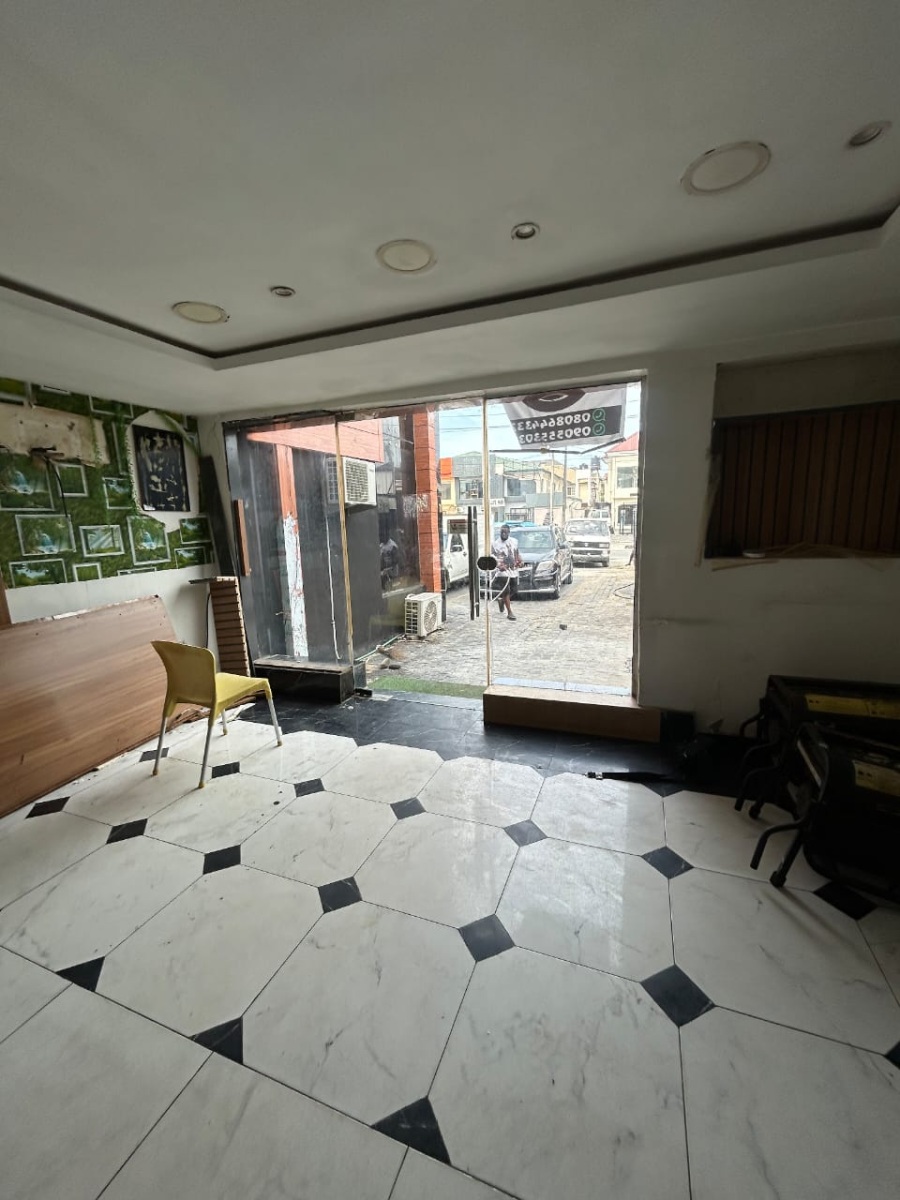 2 Bedroom Apartment In Ologolo, Lekki.