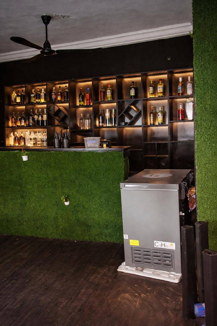 Fully Equipped Lounge, Restaurant And Bar For Lease In Satellite Town