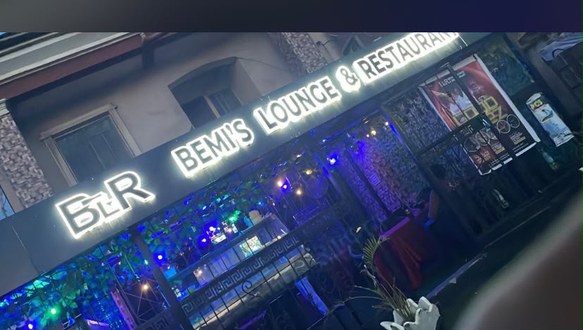 Fully Equipped Lounge, Restaurant And Bar For Lease In Satellite Town