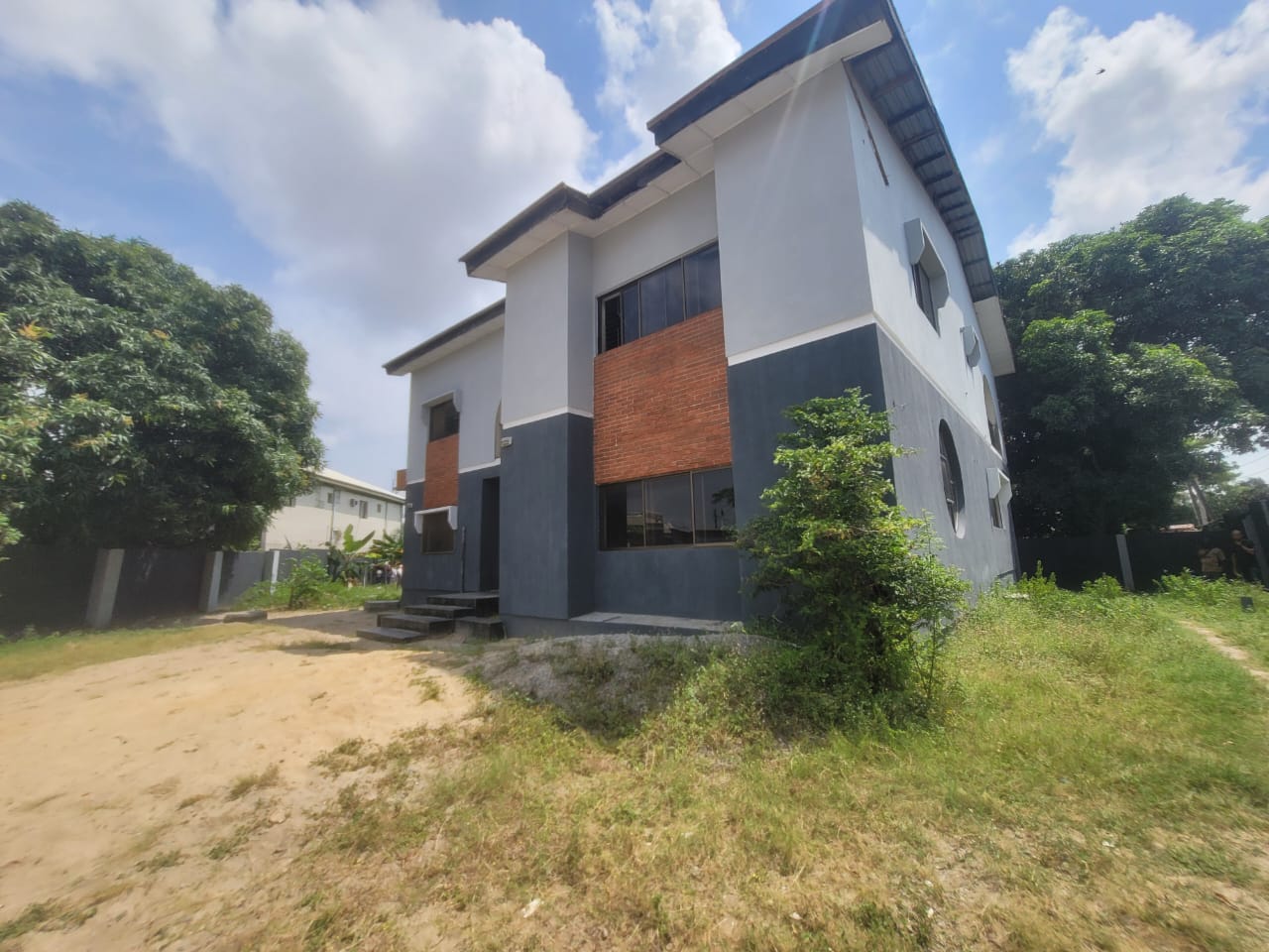 6 Bedroom Detached Duplex in Okera Nla, Off Ado Road, Ajah.