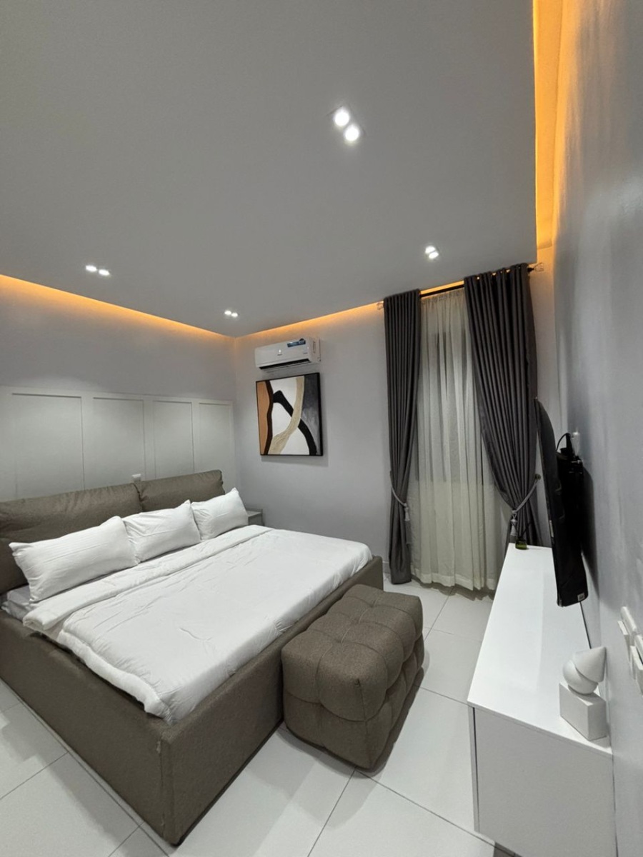 1 Bedroom Apartment Shortlet- Ikate Lekki.