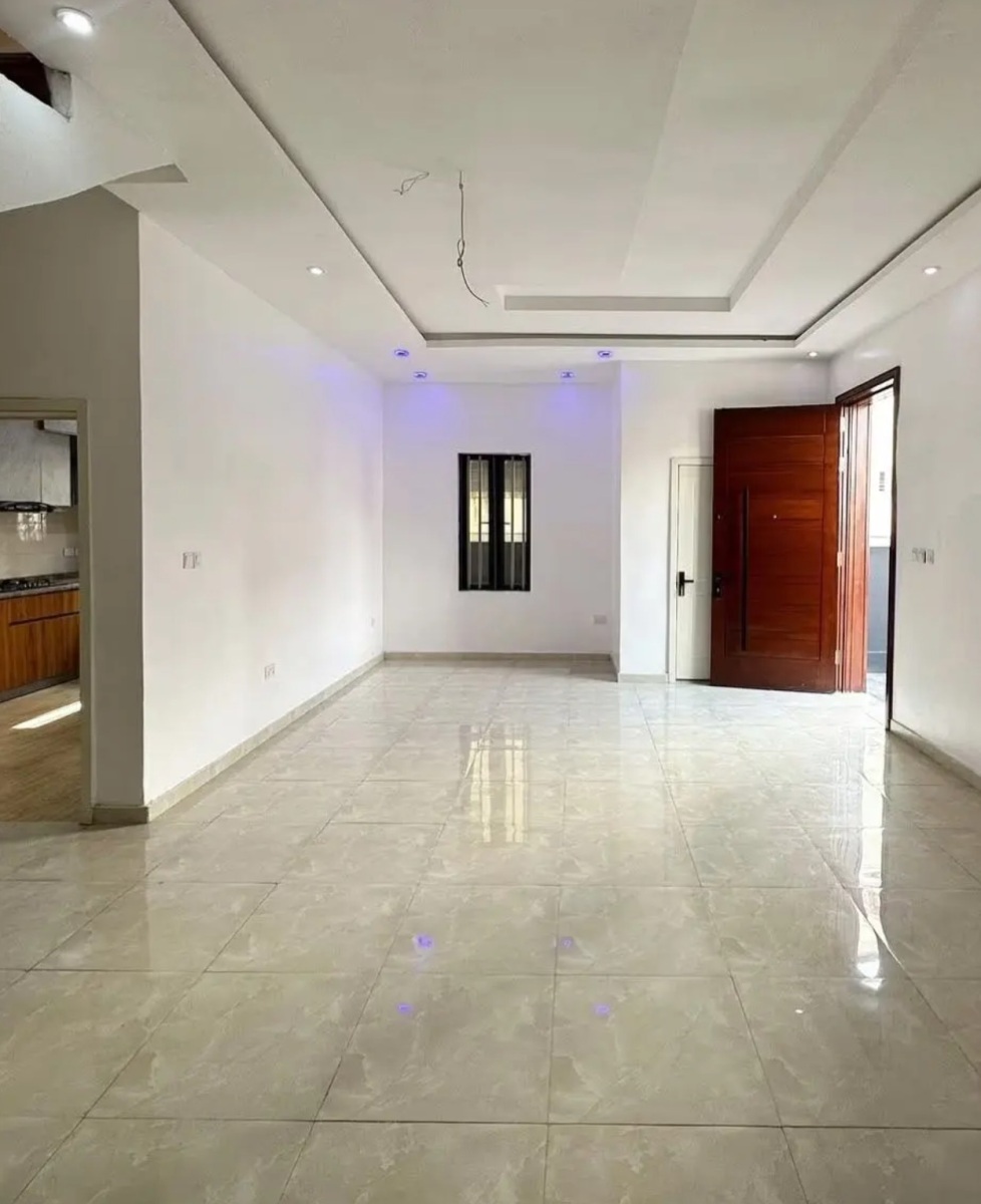 Contemporary 4 Bedroom Fully Detached Duplex For Sale in Agungi, Lekki.