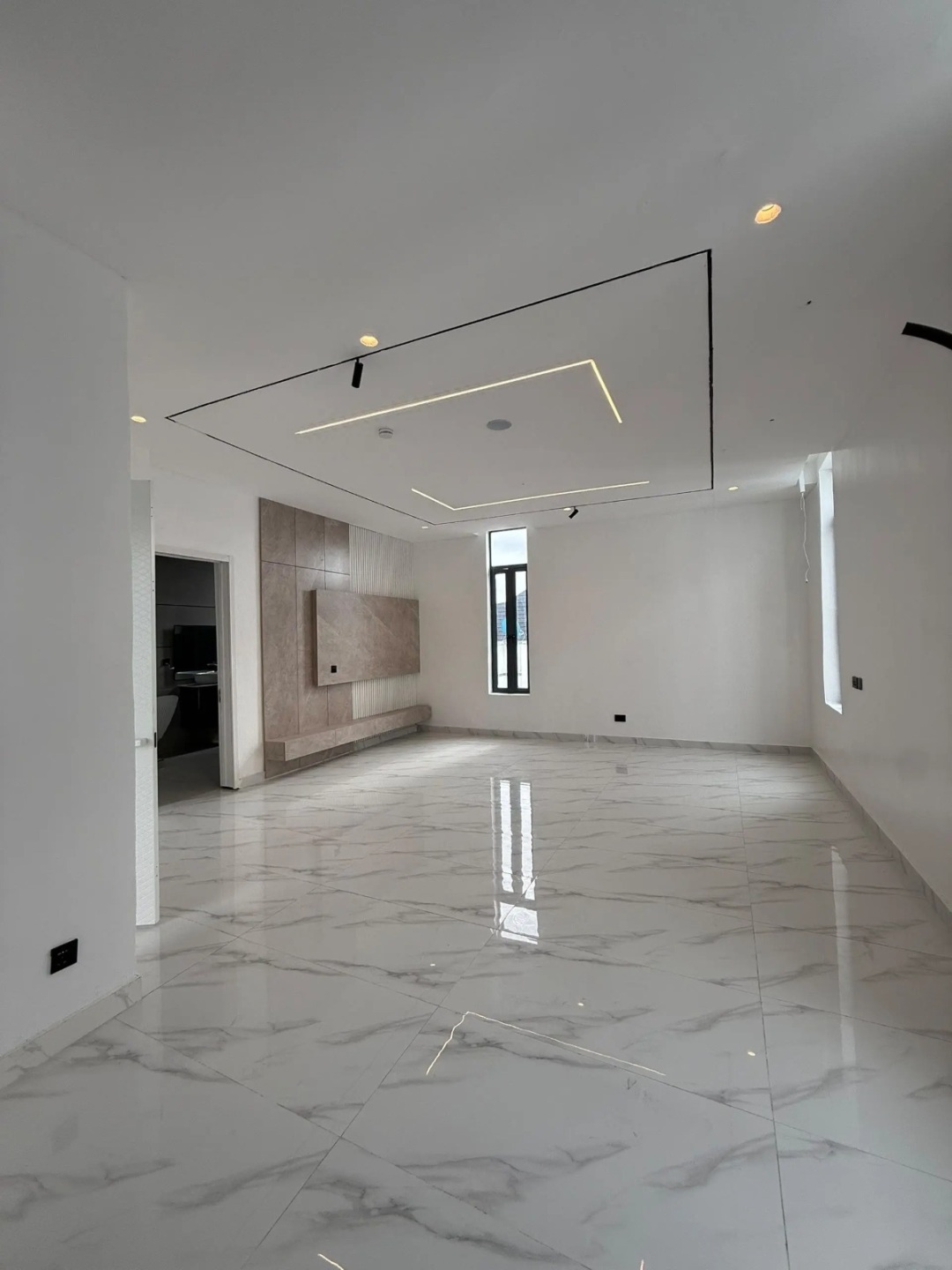 5 Bedroom Semi Detached Duplex