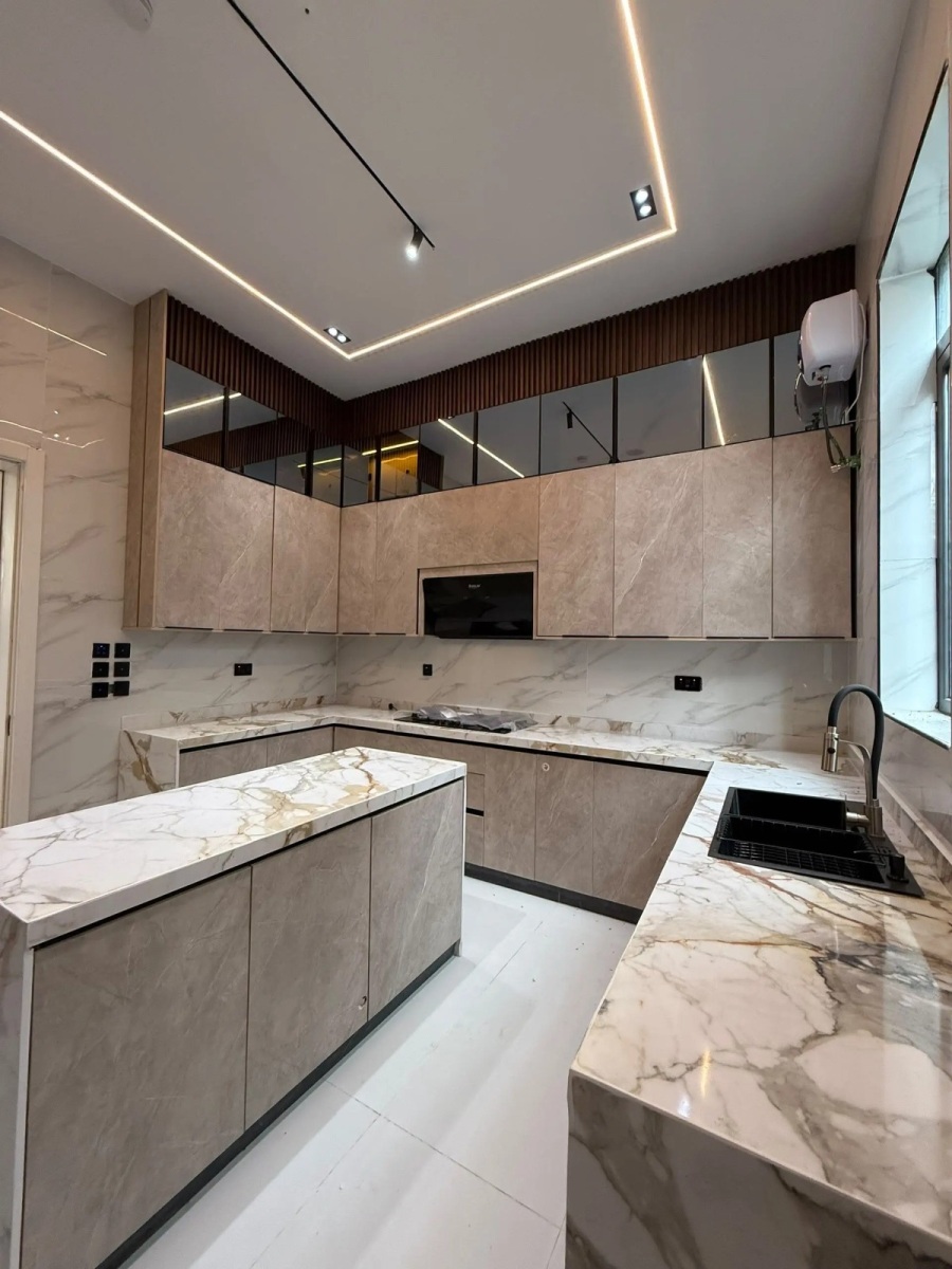 5 Bedroom Semi Detached Duplex