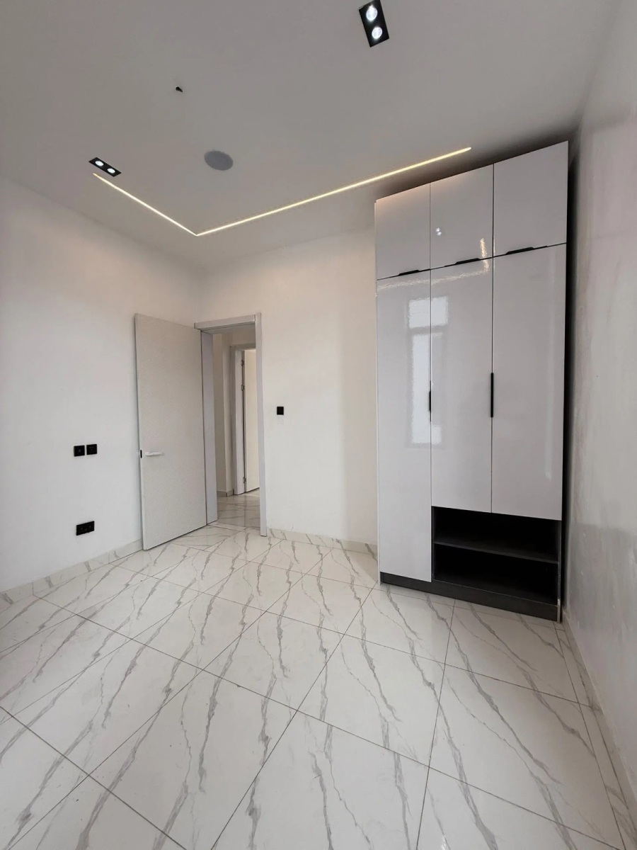 5 Bedroom Semi Detached Duplex