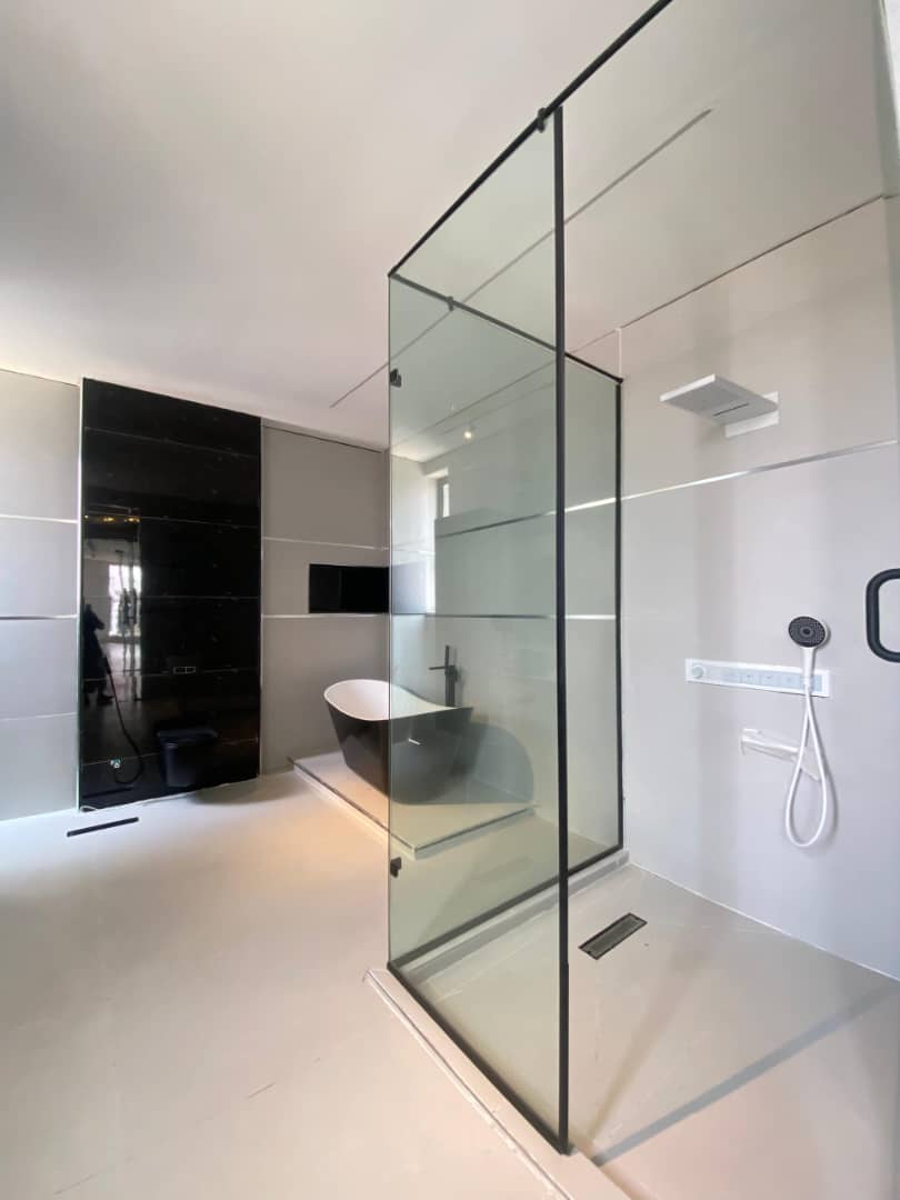 5 BEDROOM SEMI DETACHED DUPLEX WITH BQ AND POOL