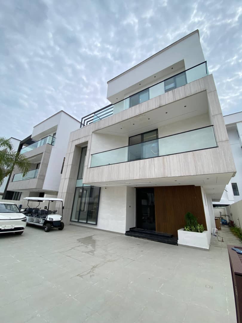 6 BEDROOM FULLY DETACHED DUPLEX WITH ELEVATOR• BQ• POOL