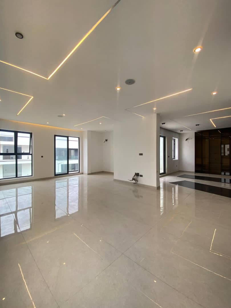 6 BEDROOM FULLY DETACHED DUPLEX WITH ELEVATOR• BQ• POOL