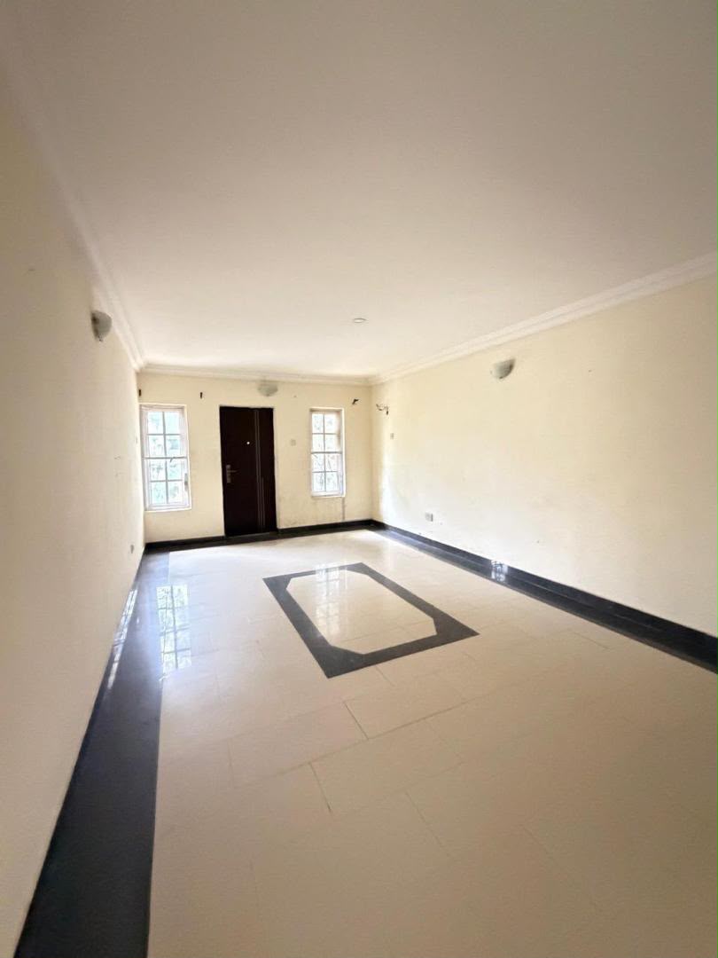 4 BEDROOM SEMI-DETACHED DUPLEX WITH BQ