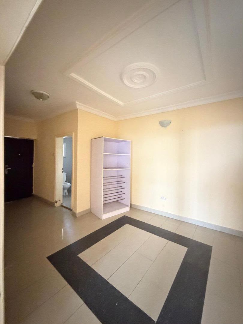 4 BEDROOM SEMI-DETACHED DUPLEX WITH BQ